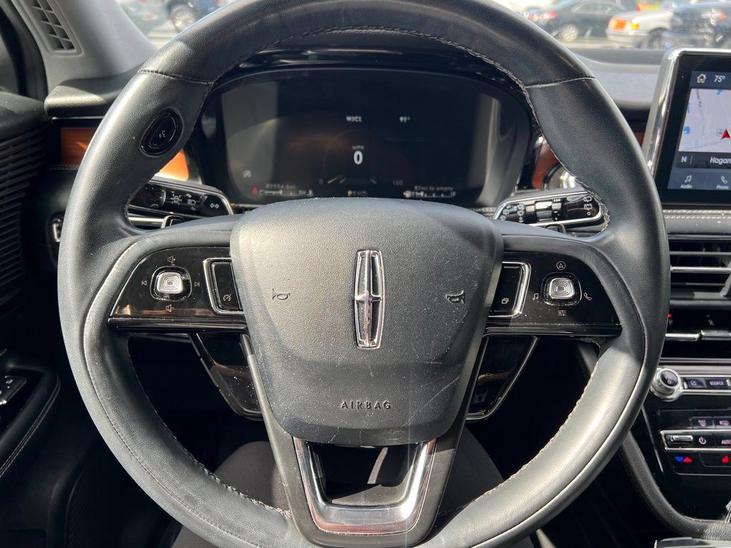 Used 2022 Lincoln Corsair Reserve FWD image 11