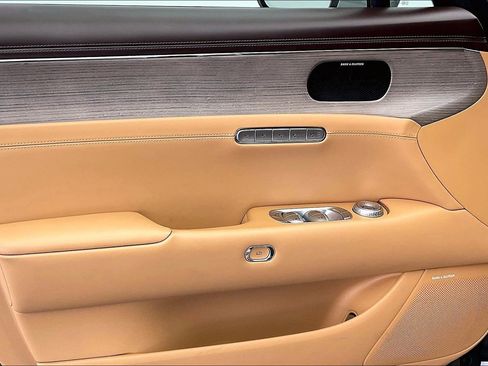 Used 2023 Genesis G90 3.5T image 25