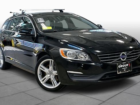Used 2016 Volvo V60 T5 Premier image 3