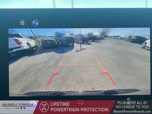 Used 2025 Chevrolet Colorado Trail Boss image 9