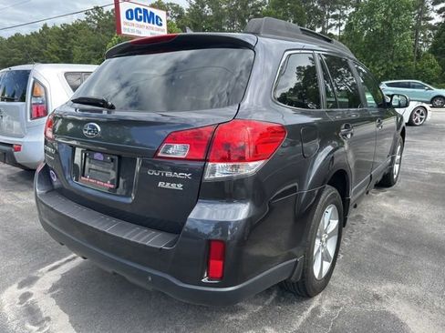 Used 2013 Subaru Outback 2.5i Limited w/ Moonroof Pkg AWD/4WD image 6