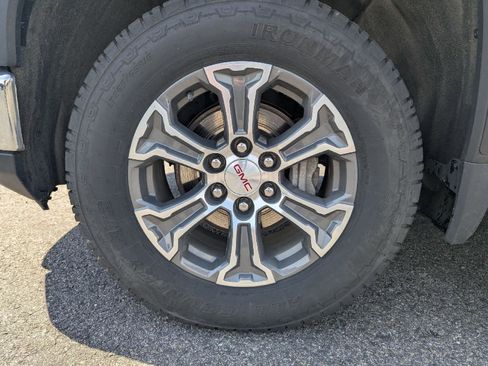 Used 2023 GMC Sierra 1500 SLE AWD/4WD image 11