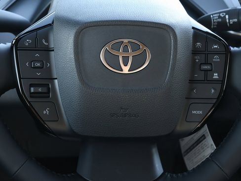 New 2026 Toyota Prius XLE image 18