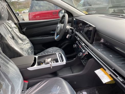 New 2026 Hyundai Tucson Blue SE image 8