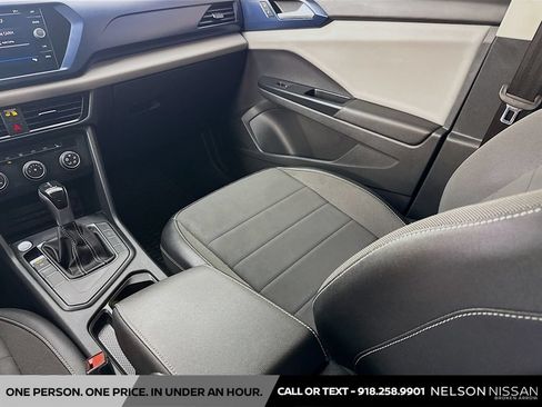 Used 2022 Volkswagen Taos SE FWD image 22
