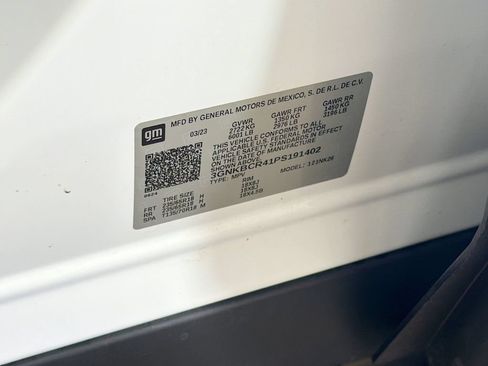 Used 2023 Chevrolet Blazer LT w/ Convenience Package FWD image 32