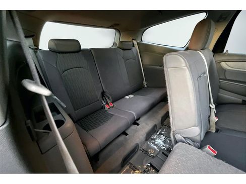 Used 2013 Chevrolet Traverse LS image 25