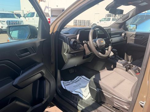 Used 2023 Chevrolet Colorado W/T RWD image 8