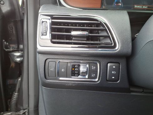 Used 2022 Lincoln Navigator L Reserve AWD/4WD image 15