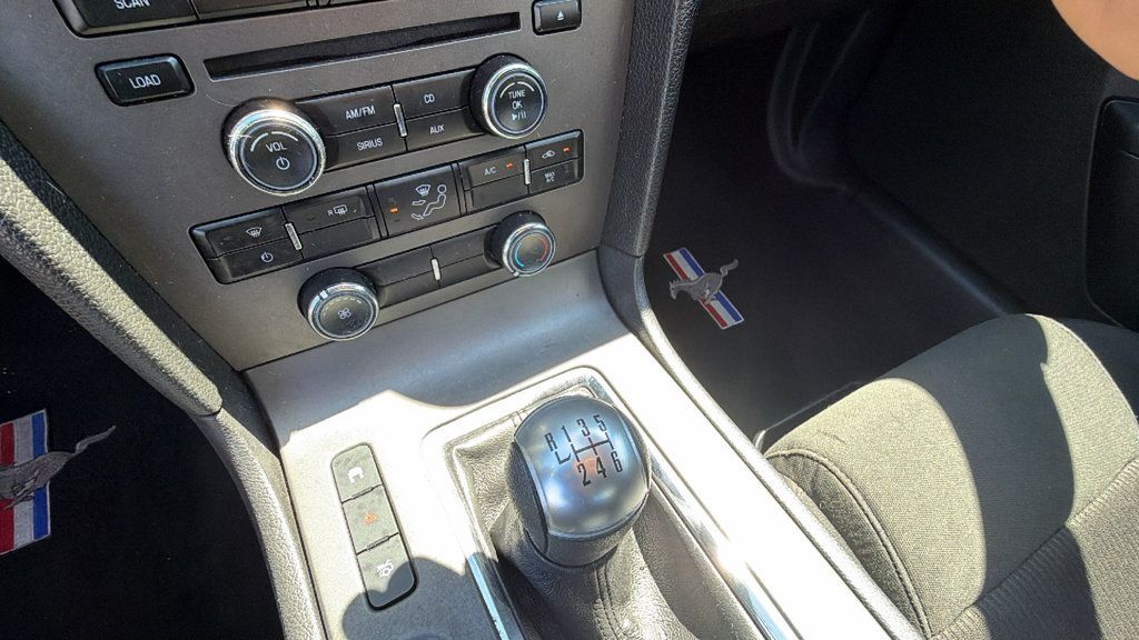 Used 2011 Ford Mustang Coupe RWD image 21