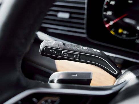 Used 2025 Mercedes-Benz Maybach GLS 600 4MATIC image 68