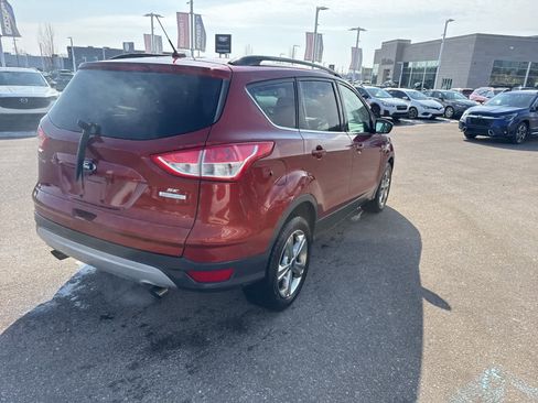 Used 2014 Ford Escape SE w/ Equipment Group 201A image 5