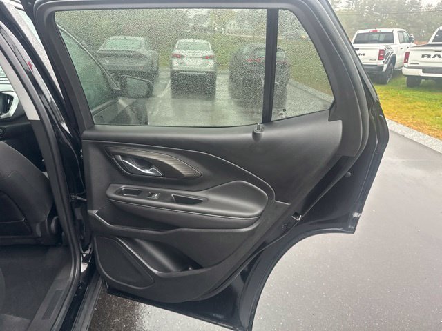 Used 2022 GMC Terrain SLE AWD/4WD image 11