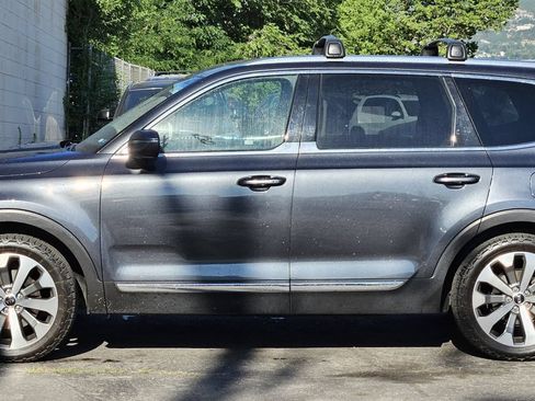 Used 2020 Kia Telluride EX w/ EX Premium Package AWD/4WD image 2
