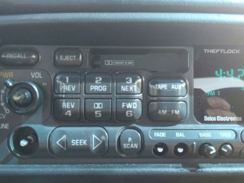 Used 1998 Chevrolet Corvette Coupe w/ Performance Handling Pkg image 22