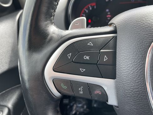 Used 2016 Dodge Durango Limited w/ Nav & Power Liftgate Group image 16