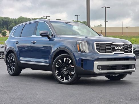Used 2023 Kia Telluride SX AWD/4WD image 2