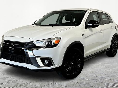 Used 2019 Mitsubishi Outlander Sport SE image 2