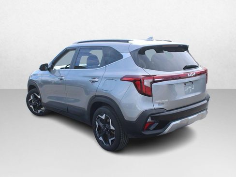 Used 2024 Kia Seltos EX image 5