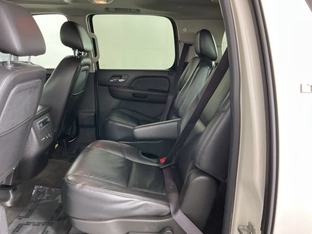 Used 2012 Chevrolet Suburban LTZ AWD/4WD image 25
