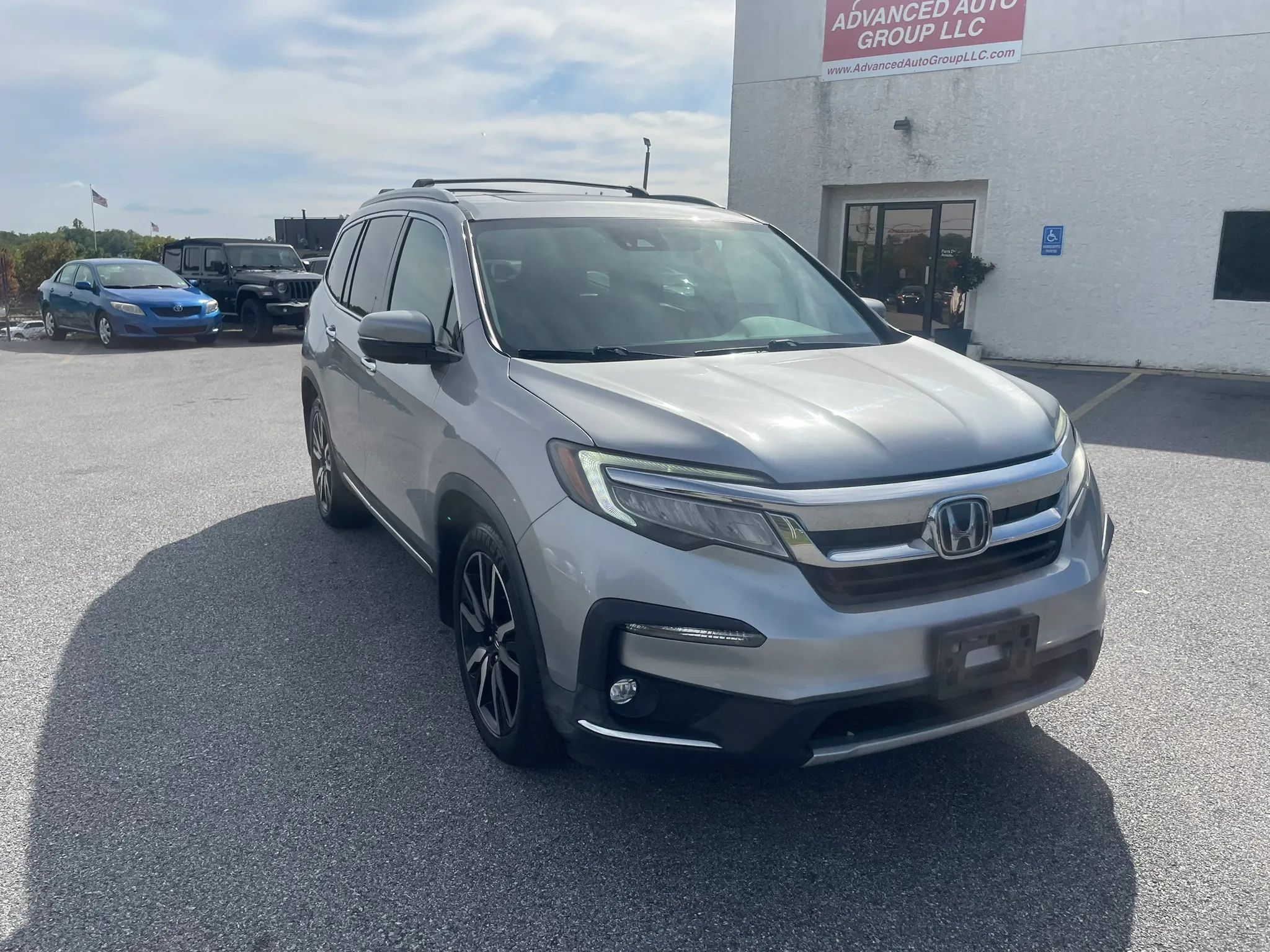Used 2019 Honda Pilot Elite image 2