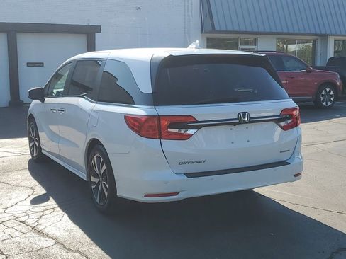 Used 2023 Honda Odyssey Touring image 4