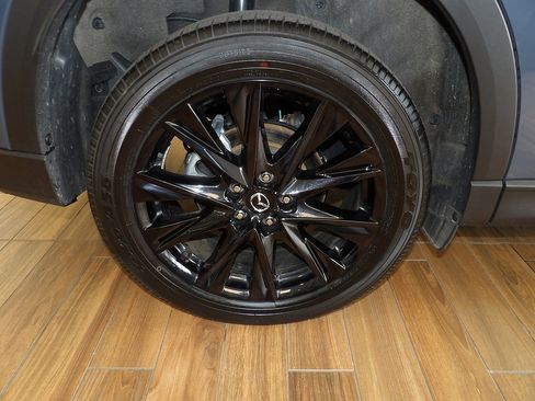 Certified 2025 MAZDA CX-5 Carbon Edition AWD/4WD image 5