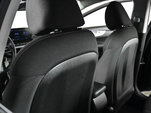 Used 2022 Kia Forte LXS w/ LXS Technology Package image 22