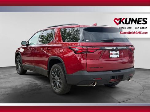 Used 2023 Chevrolet Traverse RS AWD/4WD image 7