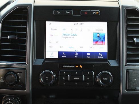 Used 2019 Ford F150 XLT w/ Equipment Group 302A Luxury AWD/4WD image 19