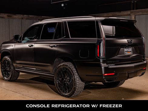 Used 2025 Cadillac Escalade Sport Platinum image 7