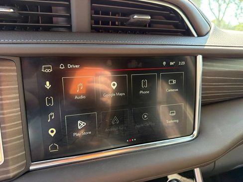 Used 2024 GMC Yukon XL Denali w/ Advanced Technology Package AWD/4WD image 14