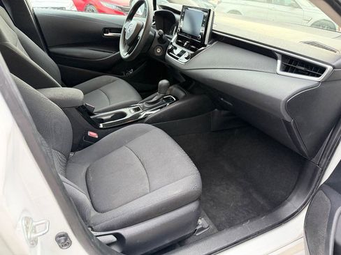 Used 2020 Toyota Corolla LE image 16