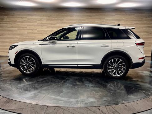 Used 2023 Lincoln Corsair Reserve w/ Equipment Group 201A AWD/4WD image 12