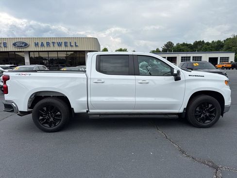 Used 2023 Chevrolet Silverado 1500 LT AWD/4WD image 21