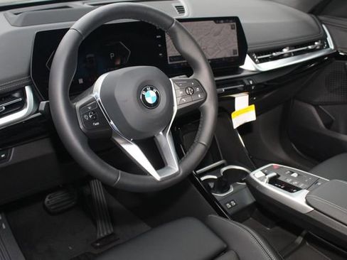 Used 2026 BMW X1 xDrive28i w/ Technology Package image 12