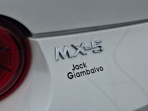 New 2026 MAZDA MX-5 Miata RF Grand Touring RWD image 19