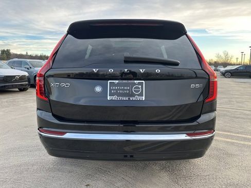 Certified 2025 Volvo XC90 B5 Plus image 7