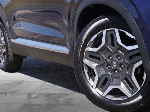 Used 2023 Hyundai Santa Fe Limited FWD image 3