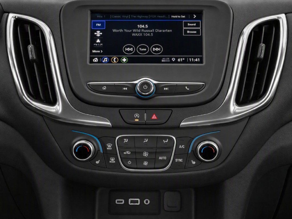 Certified 2024 Chevrolet Equinox LT AWD/4WD image 14