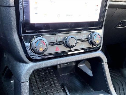 Used 2025 Ford Ranger Lariat w/ Black Appearance Package image 15