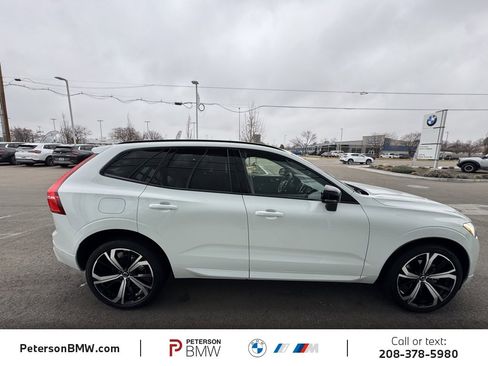 Used 2024 Volvo XC60 B5 Ultimate w/ Protection Package Premier image 8