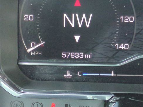 Used 2024 GMC Sierra 1500 SLT image 12