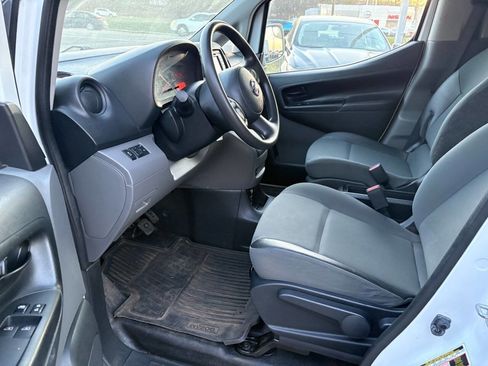 Used 2015 Nissan NV200 SV w/ Technology Package image 7