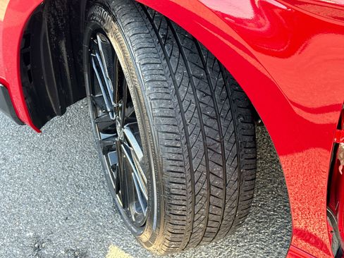 Used 2025 Toyota Camry SE image 8