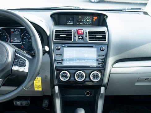 Used 2018 Subaru Forester 2.5i Premium image 31