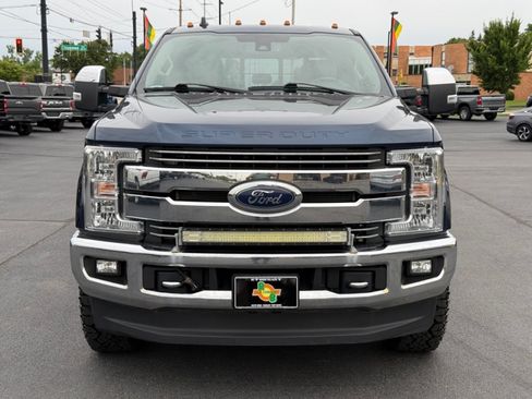 Used 2019 Ford F250 Lariat w/ Lariat Ultimate Package AWD/4WD image 3