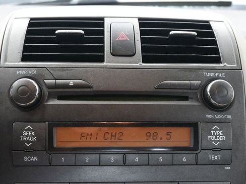 Used 2011 Toyota Corolla LE FWD image 28