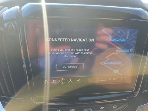 Used 2023 Chevrolet Traverse Premier FWD image 21