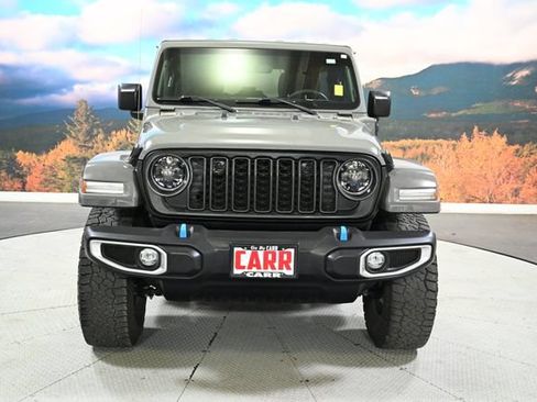 Used 2023 Jeep Wrangler Unlimited Sahara AWD/4WD image 2